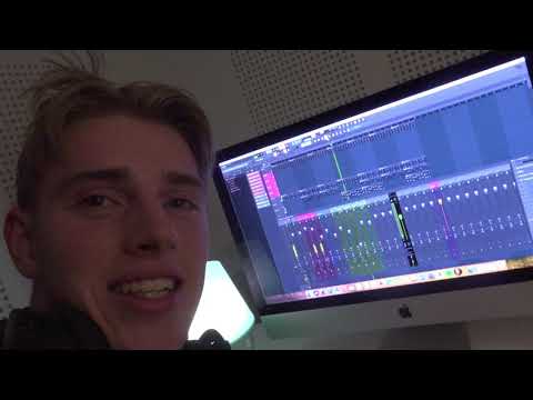 Musikkvideo til Kva om Bob Marley var fra Nordfjord? (insane reggae beat! M vokal)